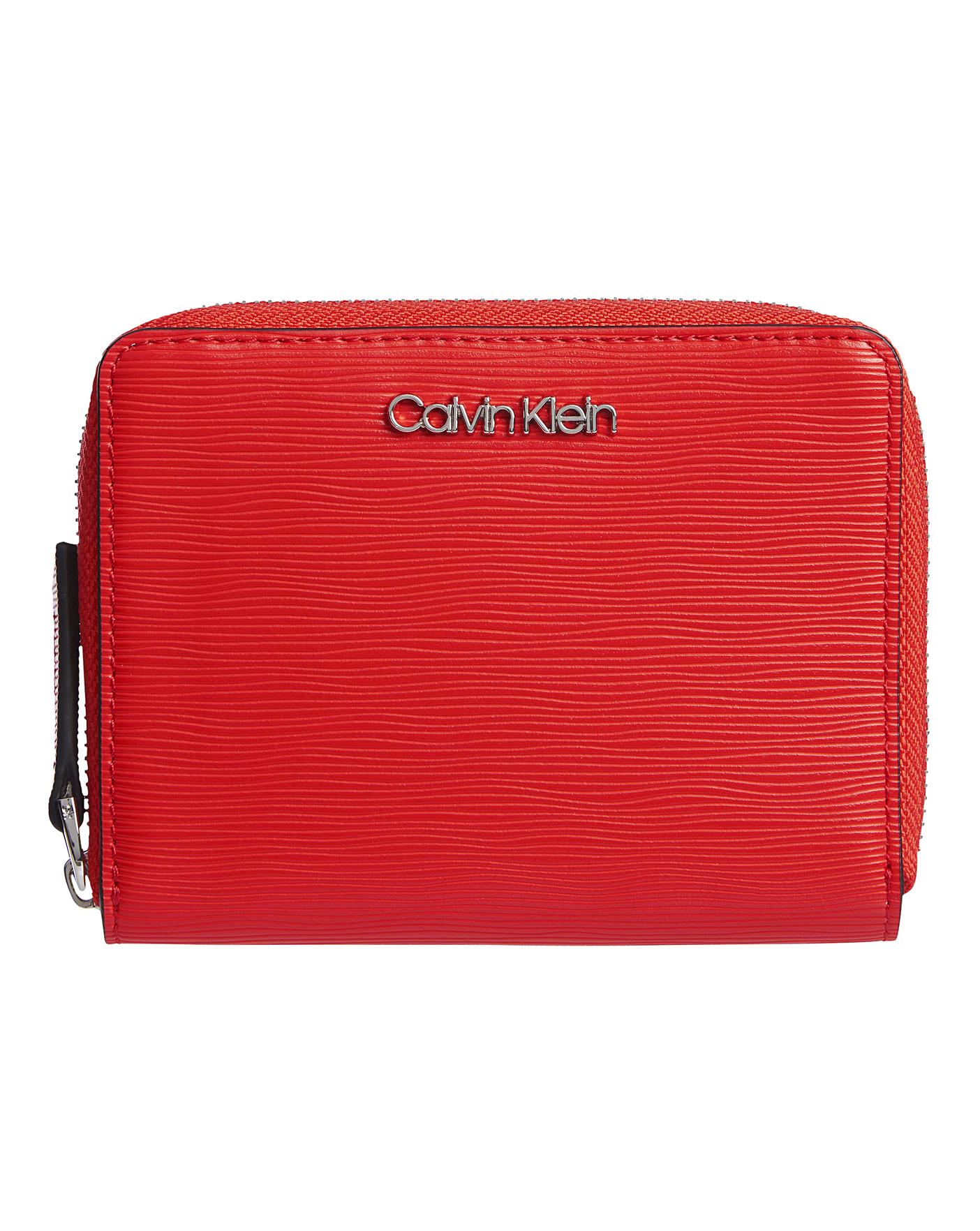 Ck Wave Saffia Wallet Marisota