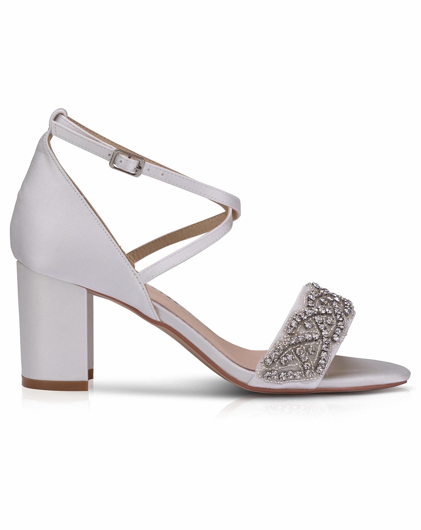 RAID Wide Fit Wink block heeled sandals in beige | ASOS