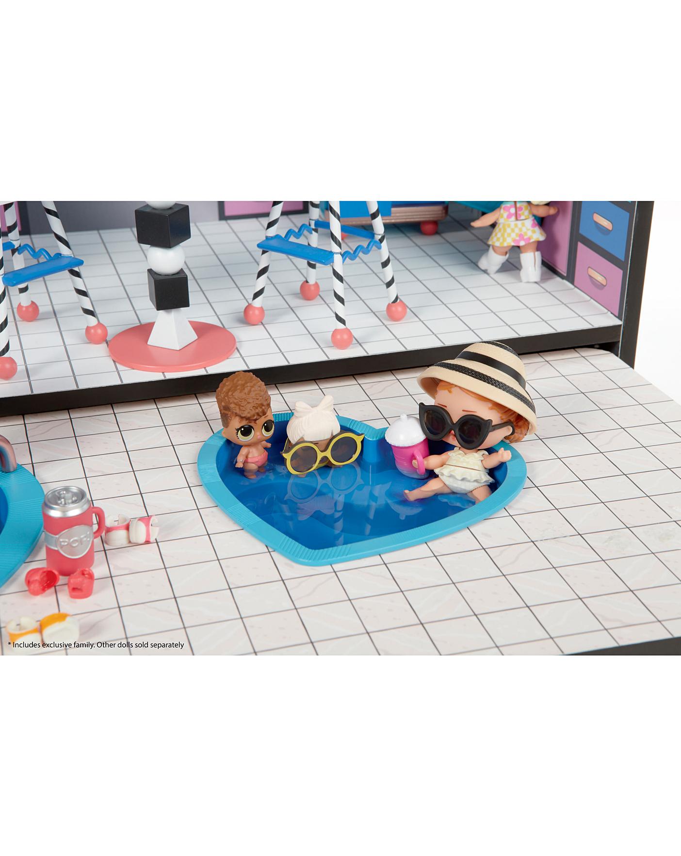 lol dolls swimming