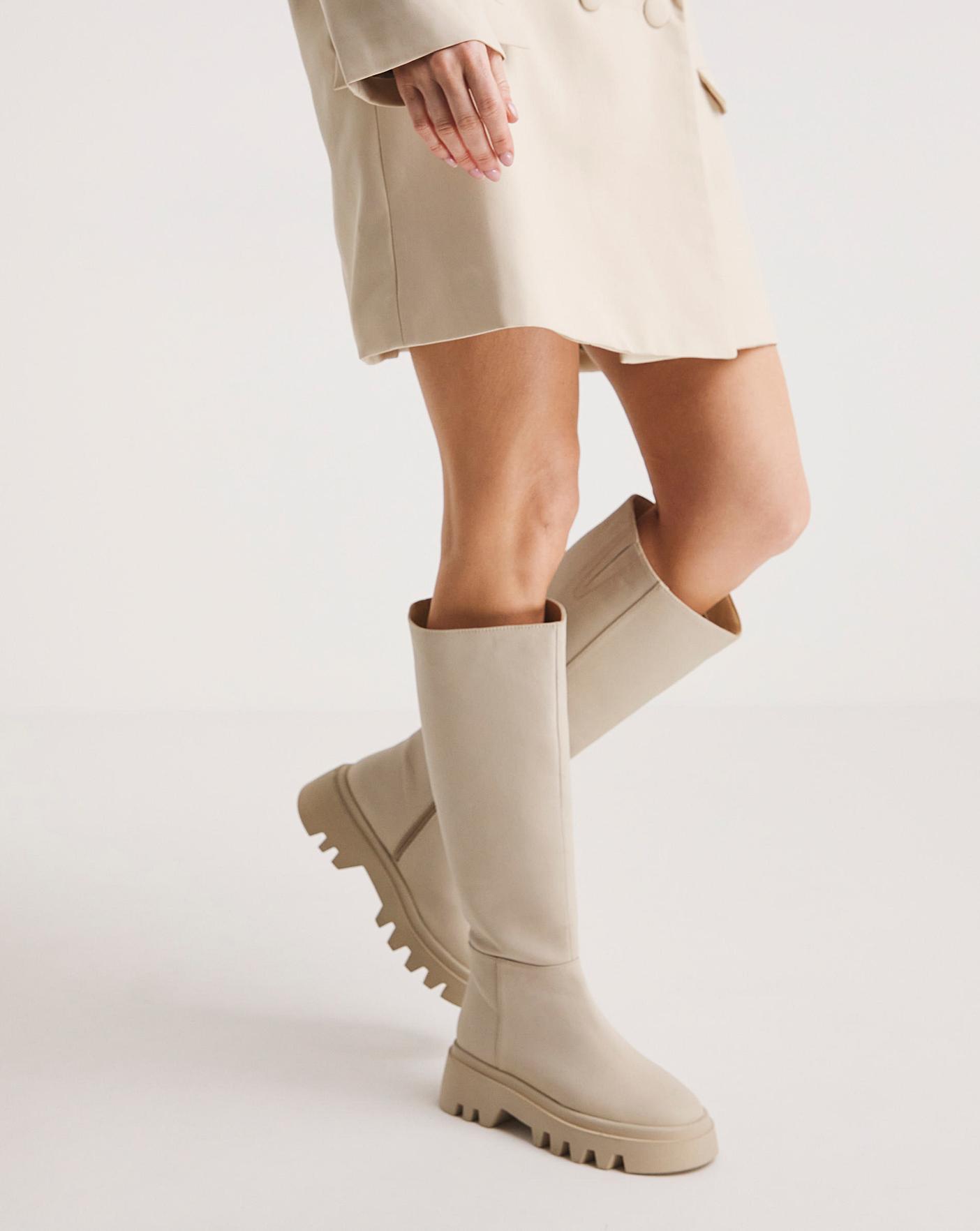 Knee boots outlet wide fit