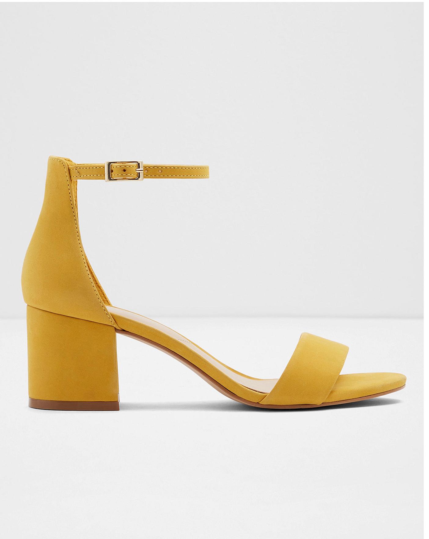 wide width block heels