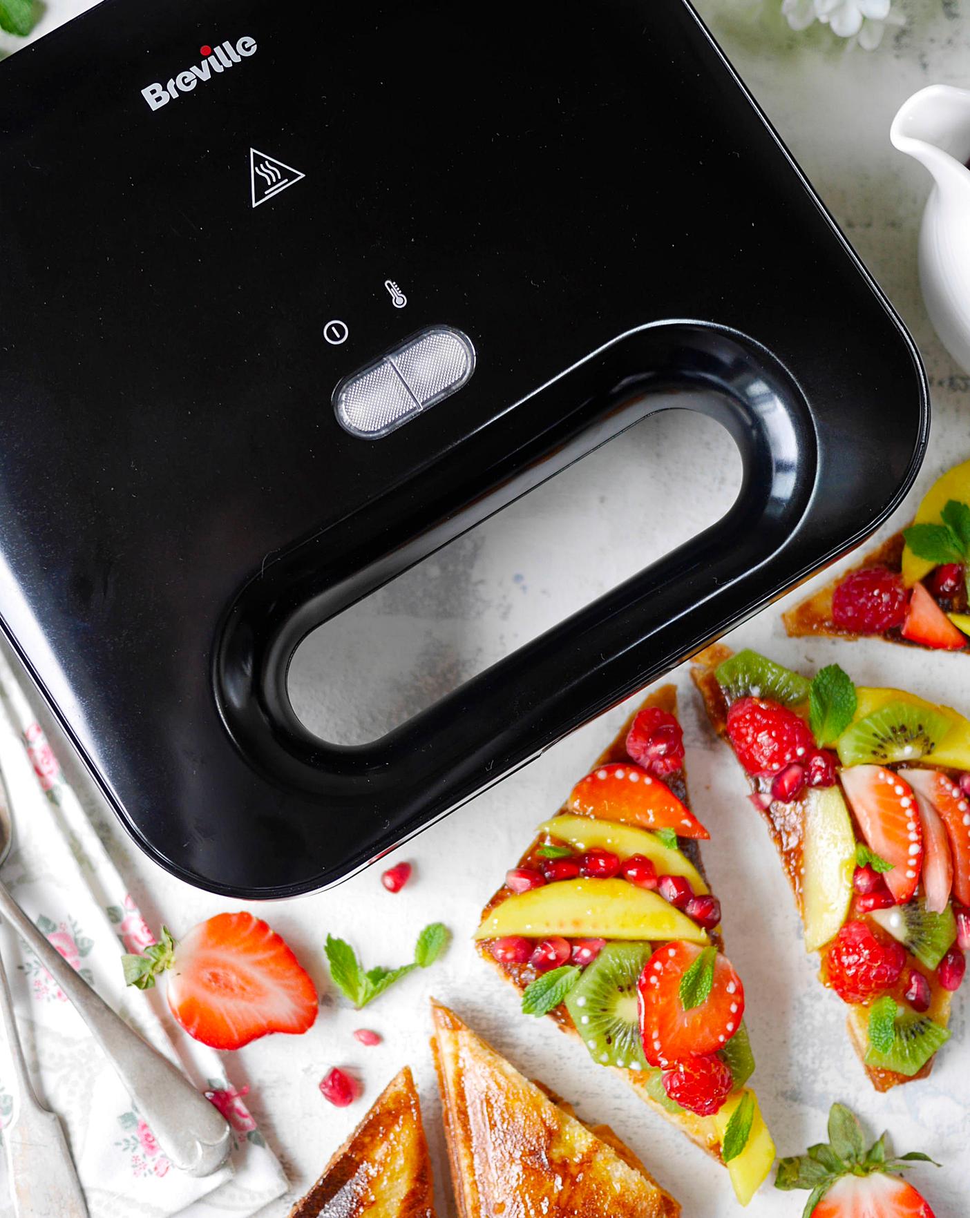 Breville VST057 Sandwich Toaster Home Essentials