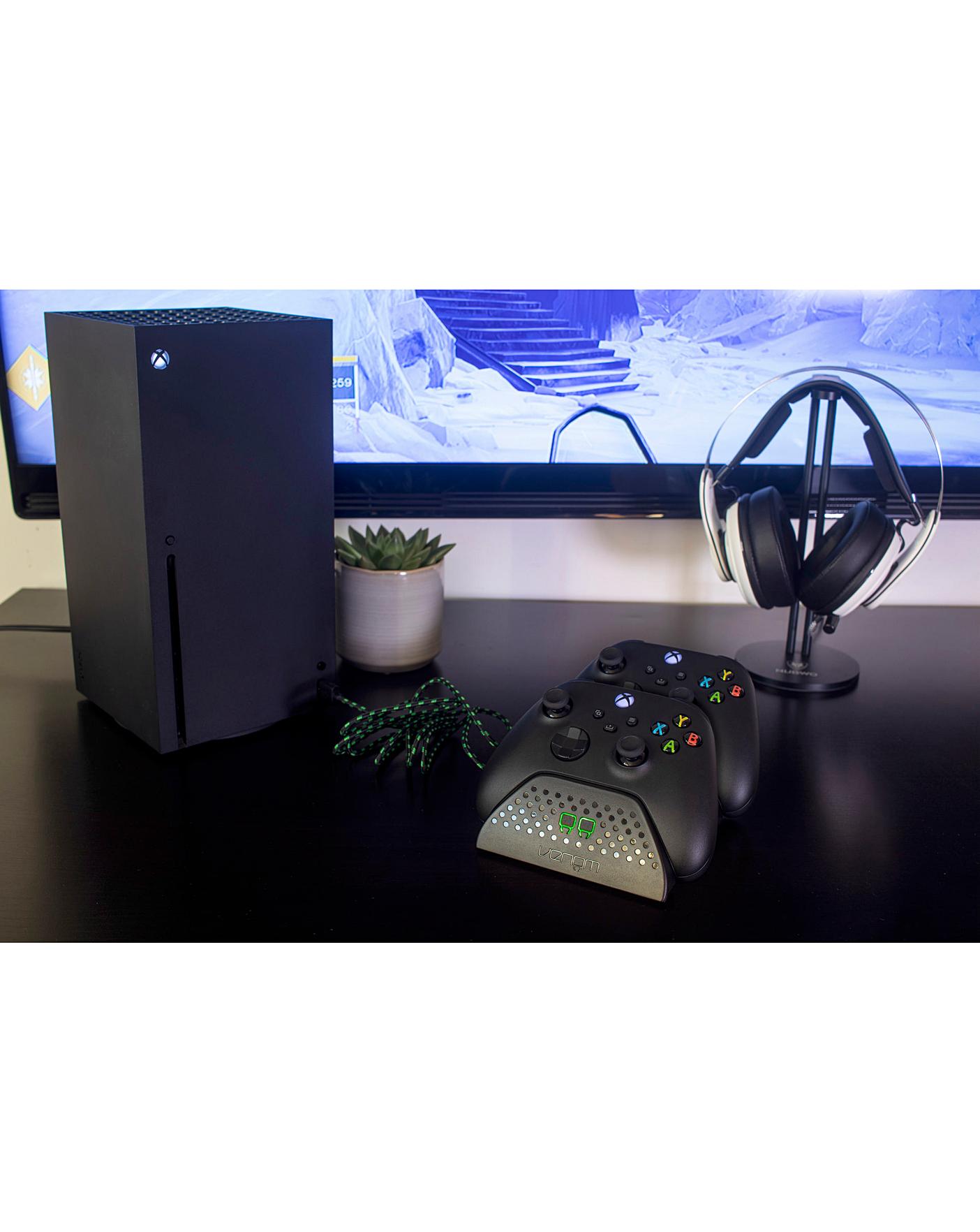 Xbox Cntrllr & Venom Twin Docking | J D Williams