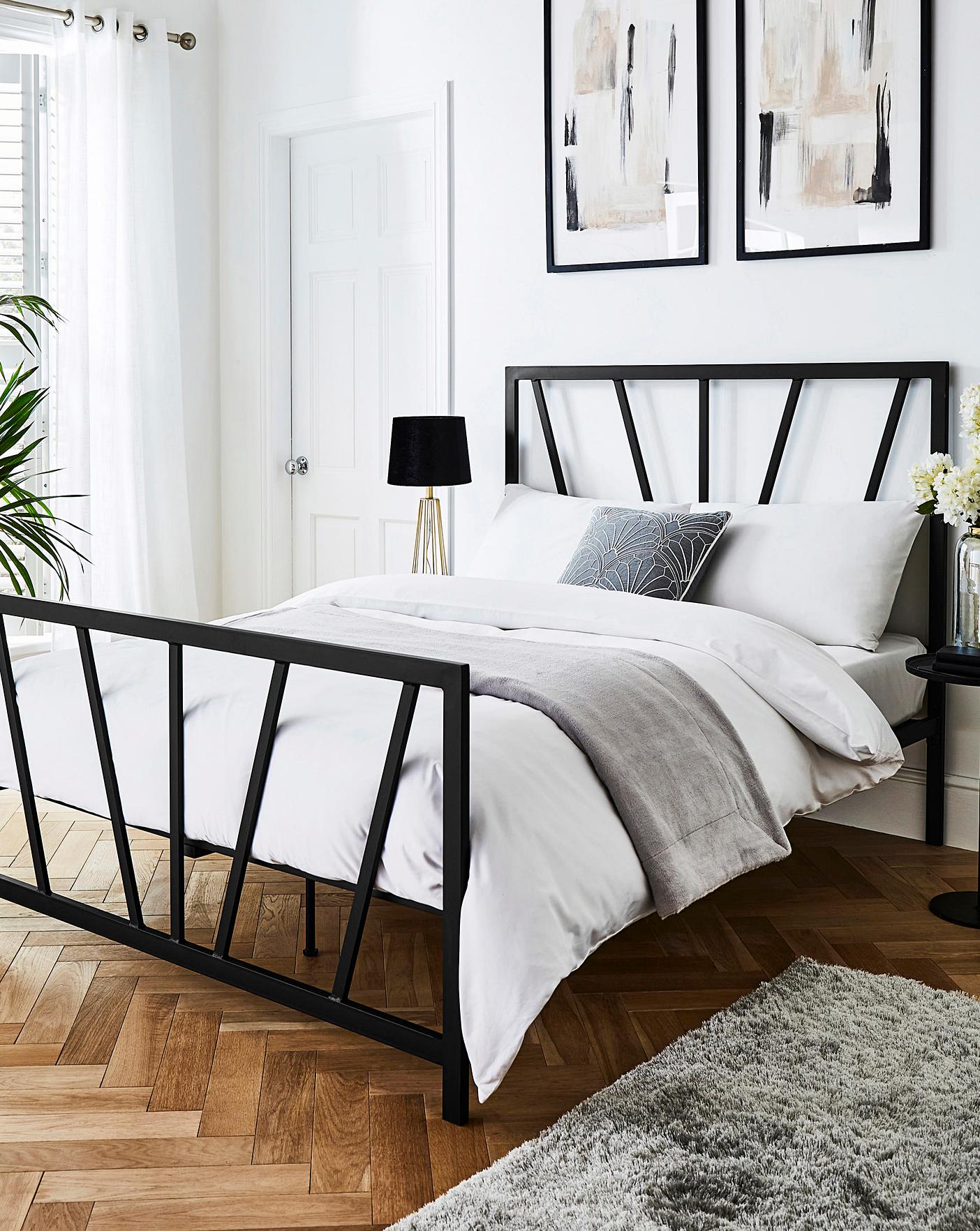 Queen metal frame discount