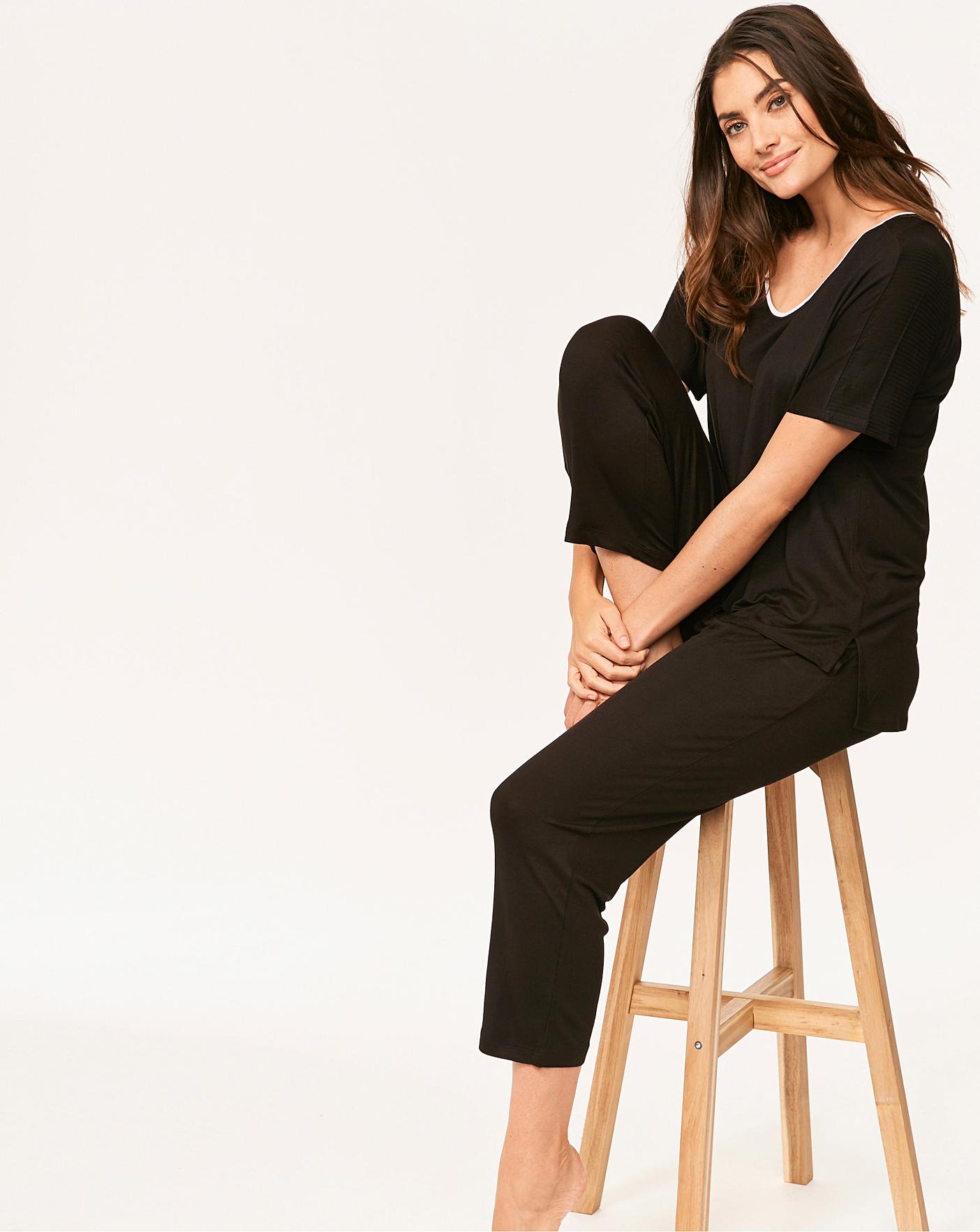 DKNY Core Essentials Capri Pant