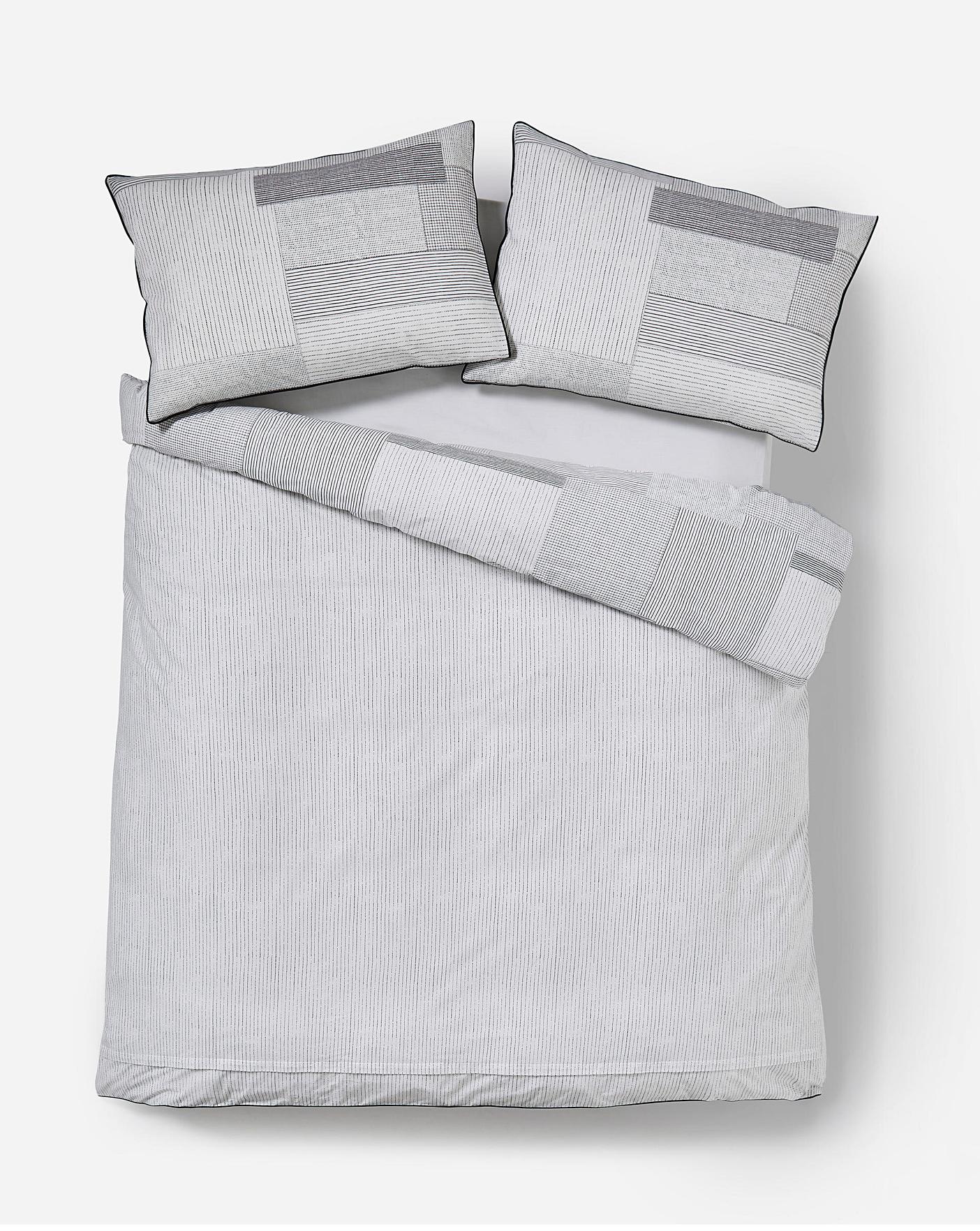 Gray & Osbourn No.5 Cotton Duvet Set | Home Essentials