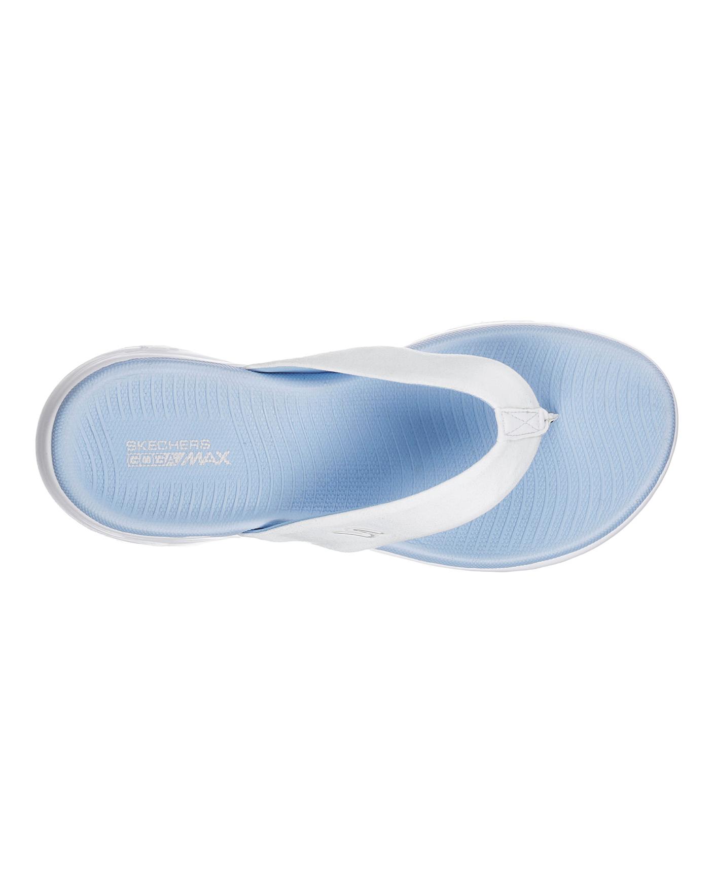 Skechers on the clearance go polished flip flops