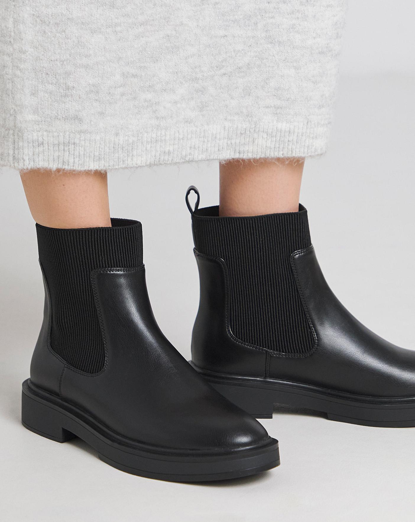 Classic Chelsea Ankle Boots Wide Premier Man