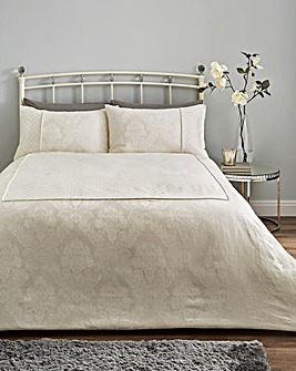 Windsor Jacquard Ivory Bedspread