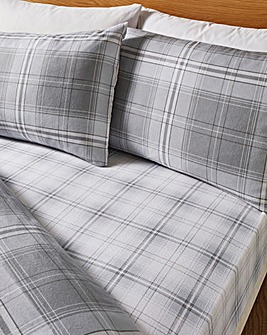Warm and Cosy Clark Check Brushed Cotton Fitted Sheet