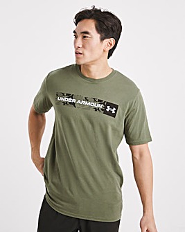 Under Armour Camo Chest Stripe Short Sleeve T-Shirt