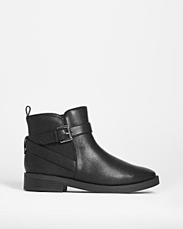 Basic Buckle Boot EEE Fit