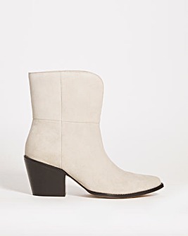 Suede Western Boot E Fit