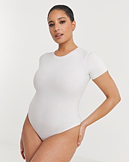 MAGISCULPT Light Control Smoothing T-Shirt Bodysuit