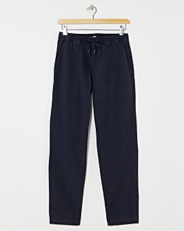 Garment Dyed Elasticated Tapered Trouser