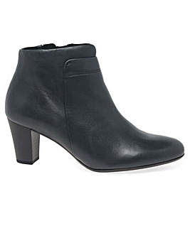 Gabor Matlock Wider Fit Ankle Boots