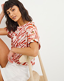 Red Print Short Sleeve Longline Boxy Top With Shoulder Buttons