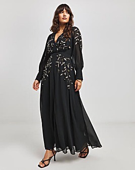 Hope & Ivy Willa Black Embellished Black Maxi Dress