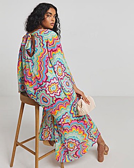 Twisted Wunder Alaska Chiffon Maxi Dress