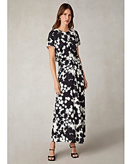 Ro&Zo Harper Mono Floral Flutter Sleeve Midaxi Dress