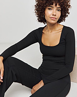 TALA Dayflex Scoop Neck Long Sleeve Top