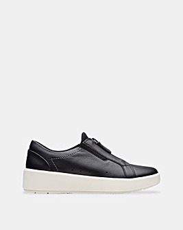Clarks Layton Rae Black Leather Sneaker Standard Fit