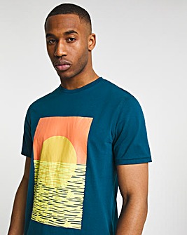 Sunrise Graphic T-Shirt Long