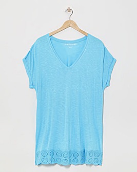 Broderie V Neck Short Sleeve Longline Top