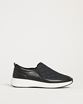 Quilted Twin Gusset Slip On Shoe E Fit