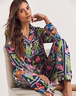 Chelsea Peers Woven Satin Dreamy Leopard Print Pyjama Set