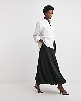 Black Textured Satin Bubble Hem Skirt