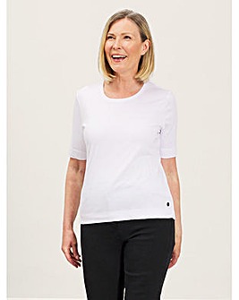 VIZ-A-VIZ Essential White T-Shirt