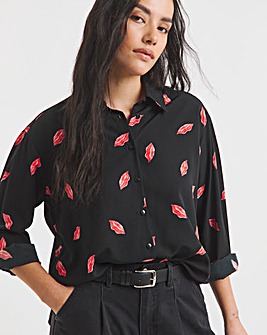 Lips Print Riveria Relaxed Value Shirt