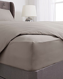 100% Cotton Percale 200 Thread Count 30cm Fitted Sheet