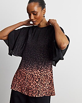Joanna Hope Leopard Print Blouse