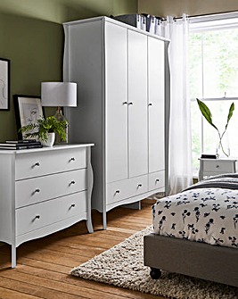 Julipa Meline 4 Piece Bedroom Package