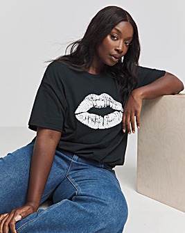 Black Printed Lips Oversized T-Shirt