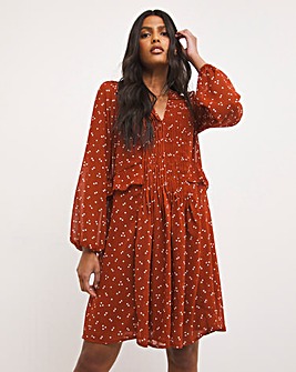 Rose Polka Dot 3/4 Sleeve Pintuck Swing Dress