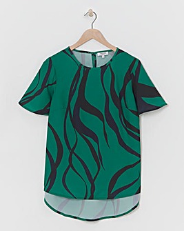 Printed Short Sleeved Woven Top