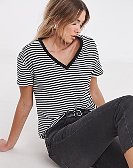 Black & White Stripe Slub V Neck T-Shirt