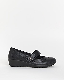 Cushion Walk Touch And Close Mary Jane Shoe EEE Fit