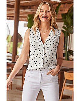 Sosandar Sleeveless Shirt