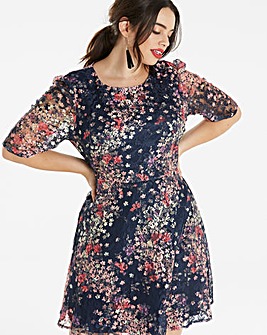 Oasis Curve Printed Puff Sleeve Lace Dress