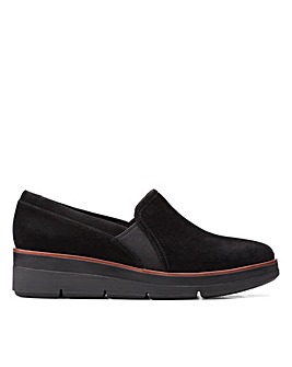 clarks size d