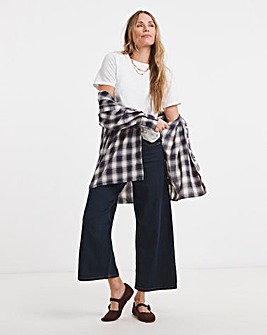 24/7 Dark Blue Wide Crop Jeans