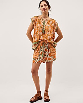 Monsoon Carris Floral Scallop Shorts