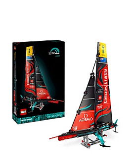 LEGO Technic Emirates Team New Zealand AC75 Yacht 42174