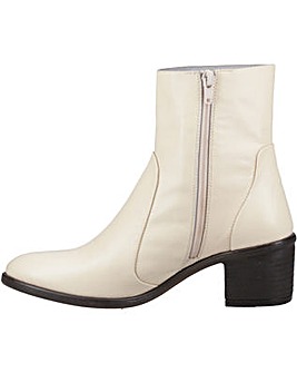 Hush Puppies Winona Ankle Boots