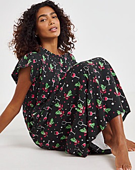 Pretty Secrets Value Mistletoe Maxi Nightie Length: 50 Inches