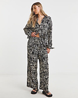 Mono Print Crinkle Wide Leg Trousers